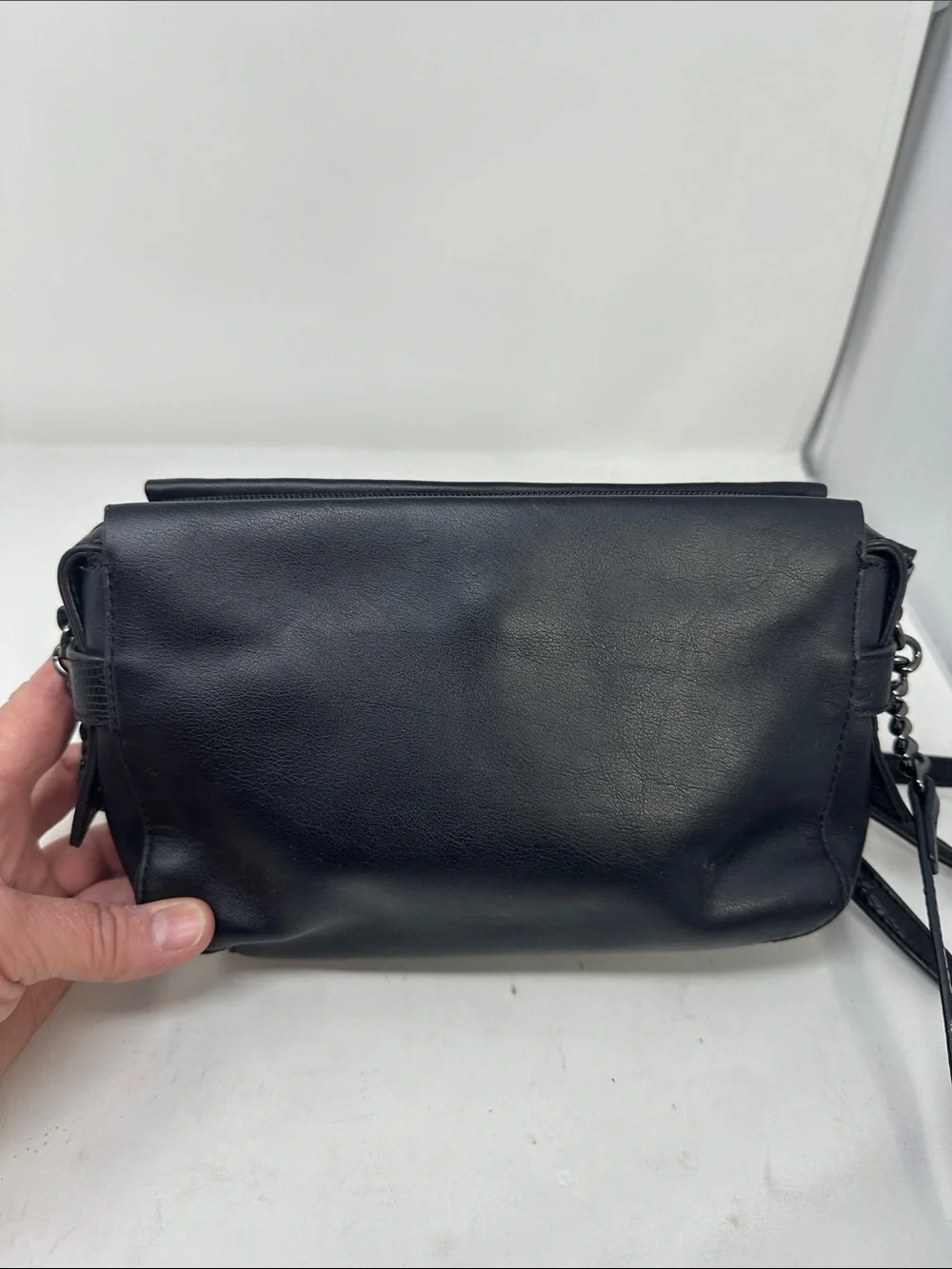 Simply Vera Crossbody